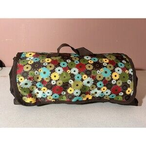 Thirty One About Town Blanket in Windsor Bouquet Print Carrying Handle Folding